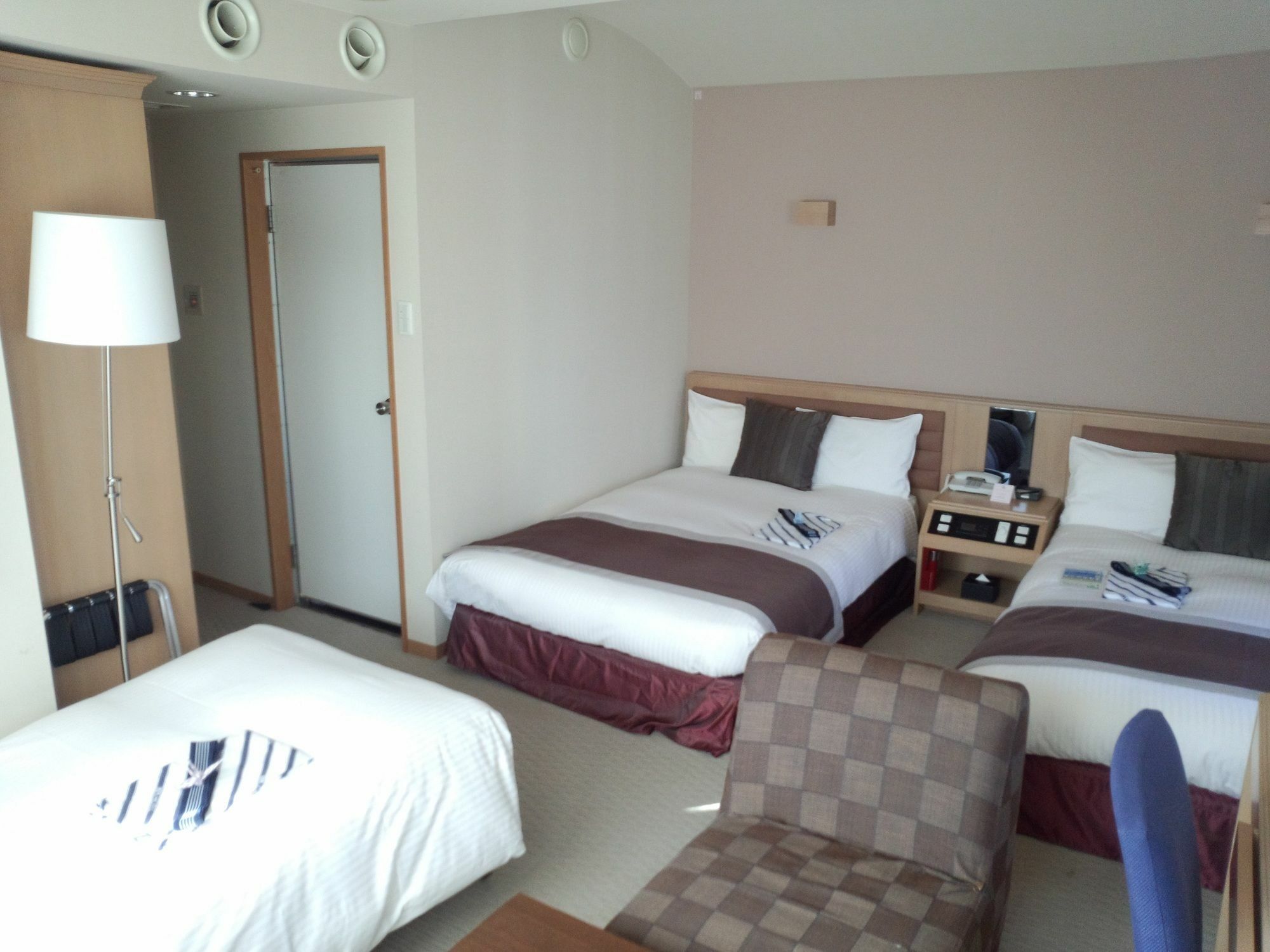 Apa Hotel Tkp Sapporo Ekikita Excellent Buitenkant foto